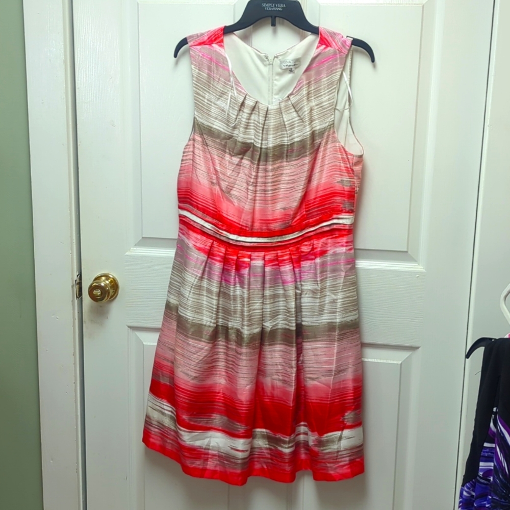NWOT Signature By Robbie Bee Dress 14